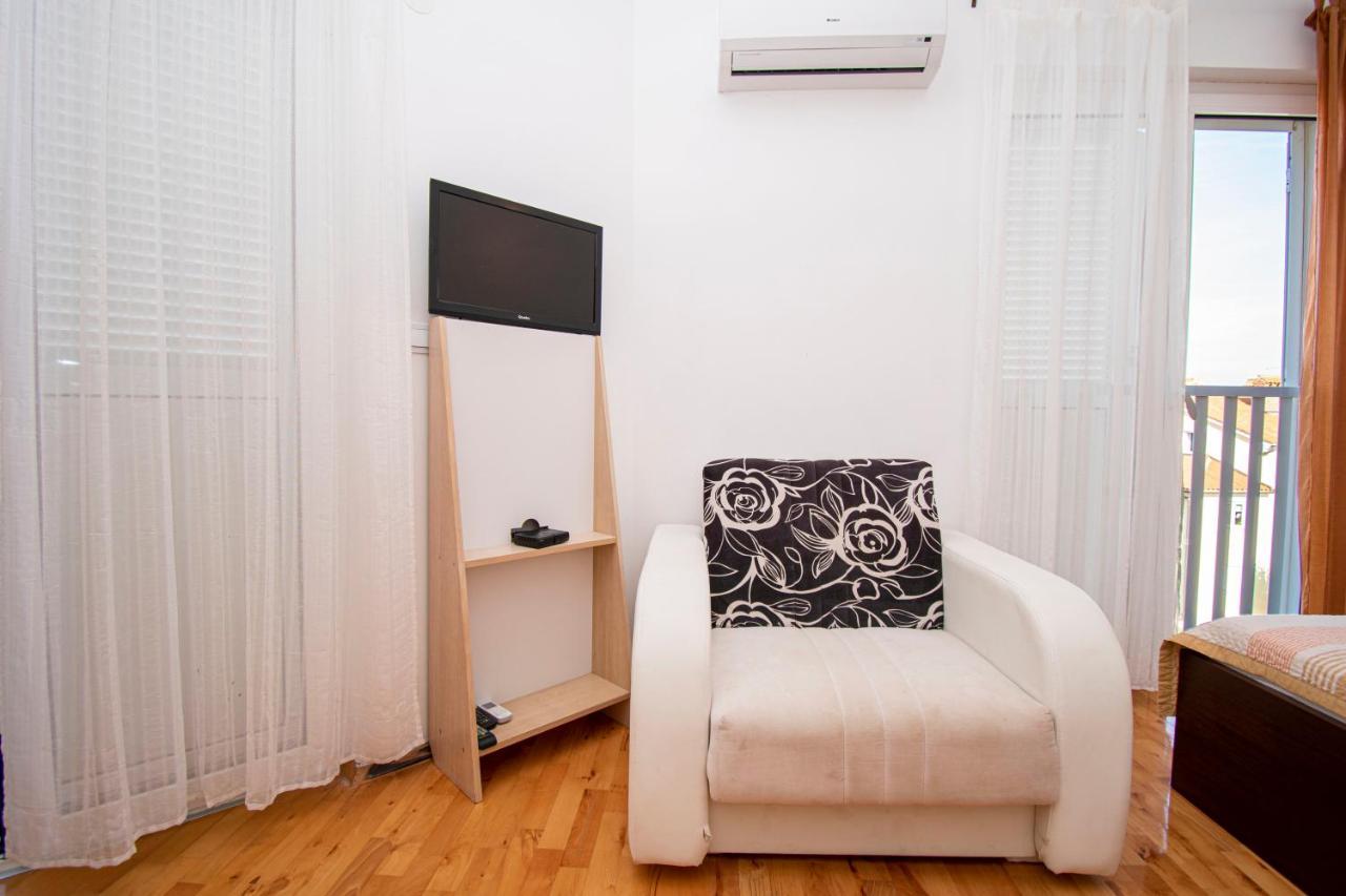 Lotusapart Premantura Exterior foto
