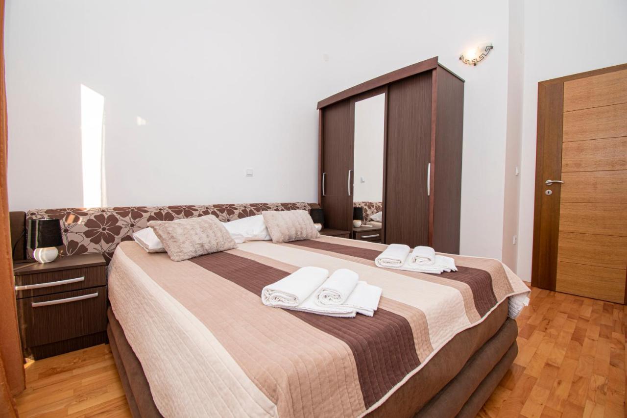 Lotusapart Premantura Exterior foto