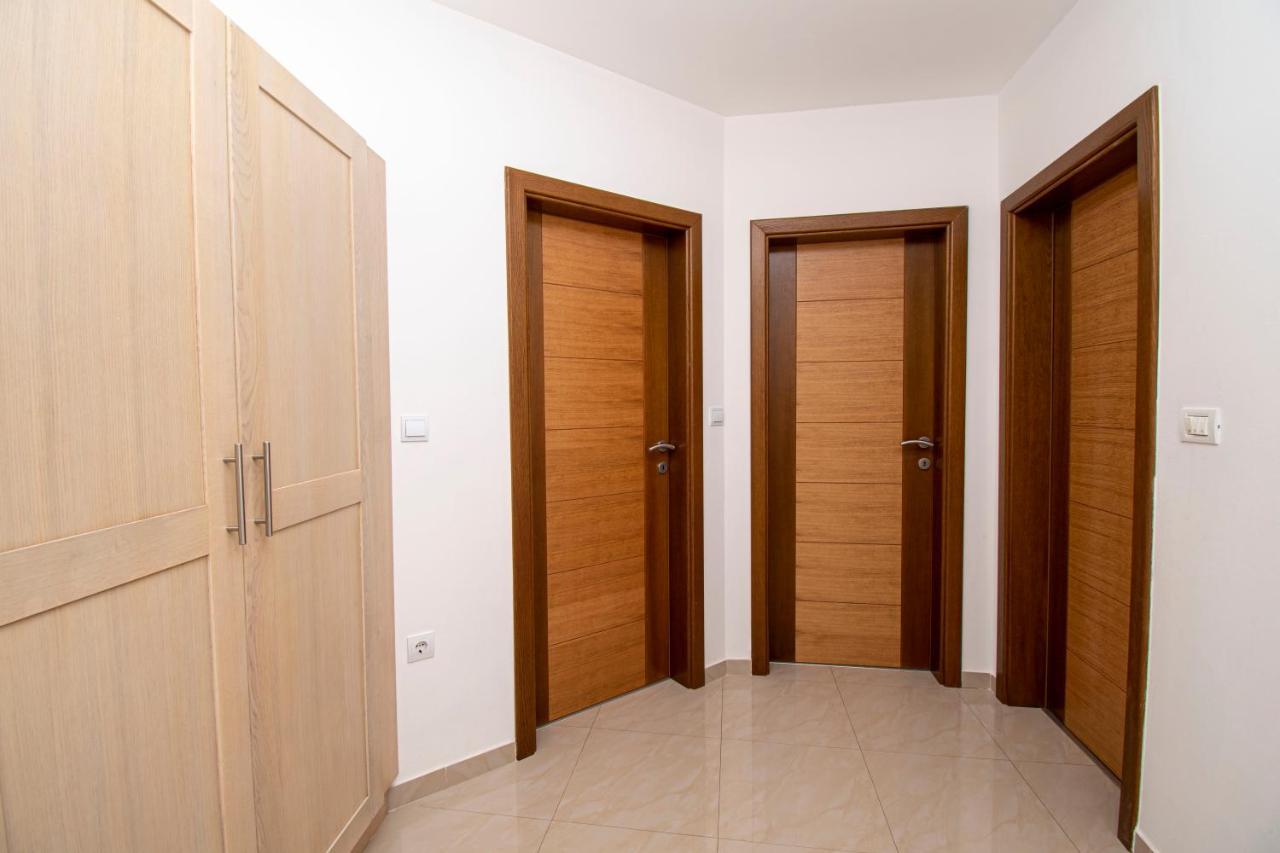 Lotusapart Premantura Exterior foto